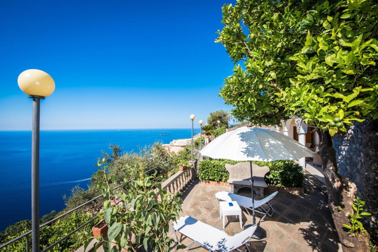 Villa Savina - Elegant Family Villa Overlooks Amalfi Coast - Positano Exteriör bild